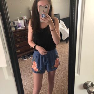 Floral rose embroidered shorts